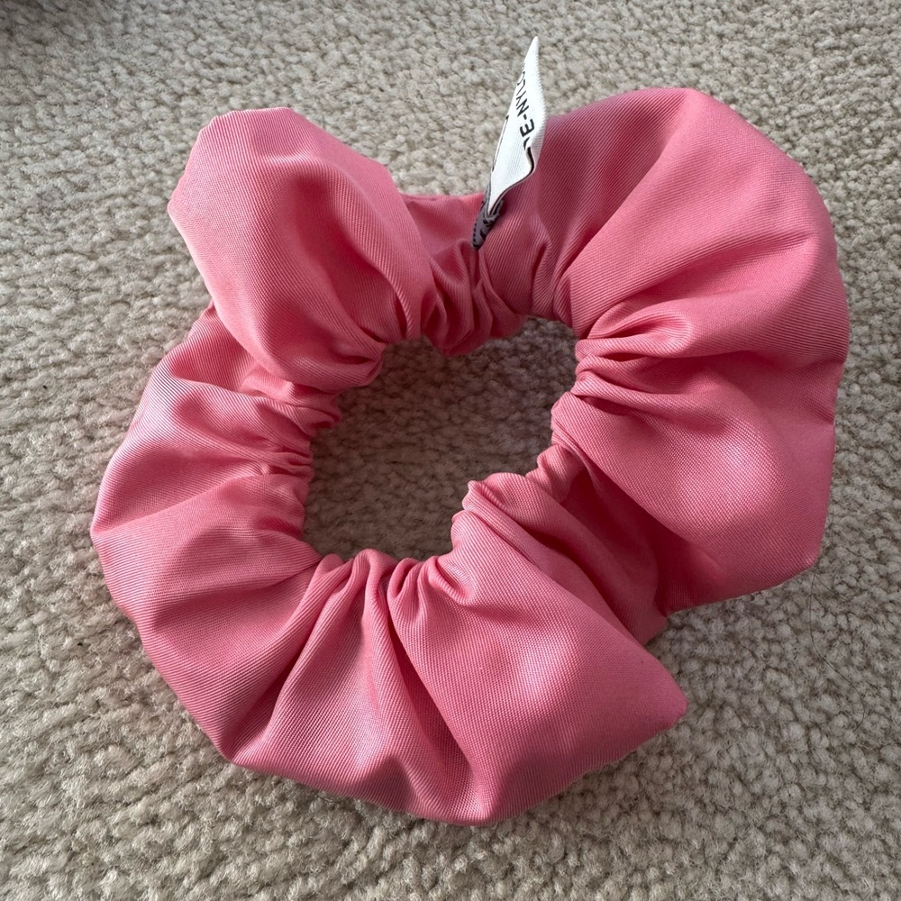 ***BRAND NEW*** Prada Re-Nylon Pink Hair Scrunchie - Picture 6 of 9